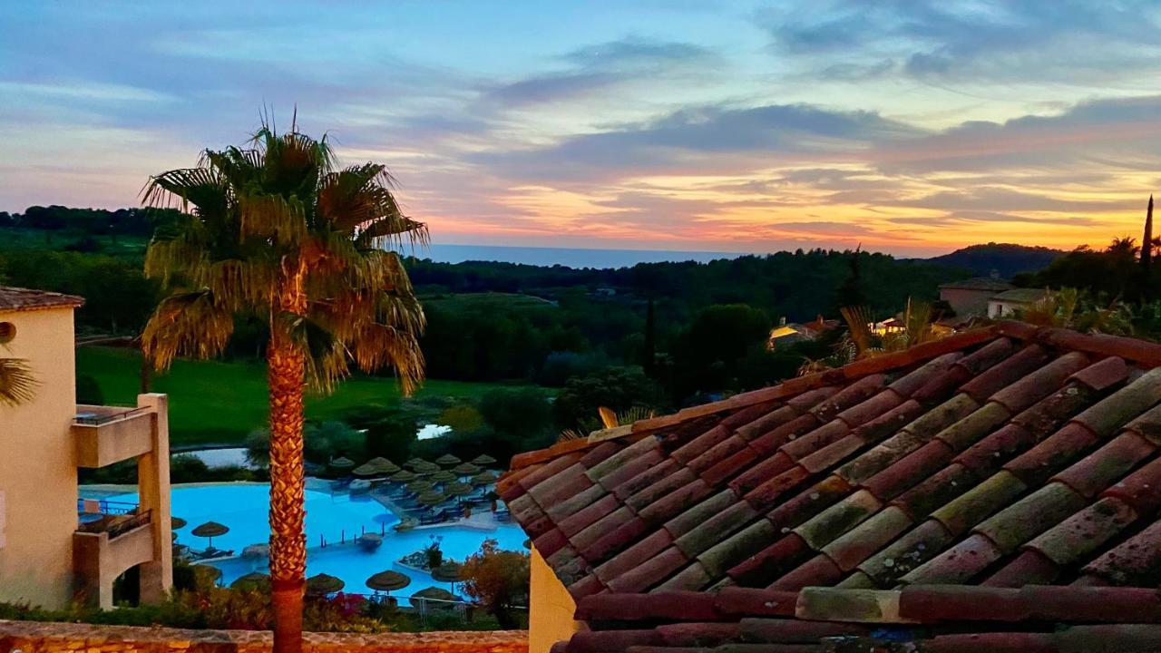 Hameau Des Amandiers-Vue Mer & Golf Saint-Cyr-sur-Mer Kültér fotó